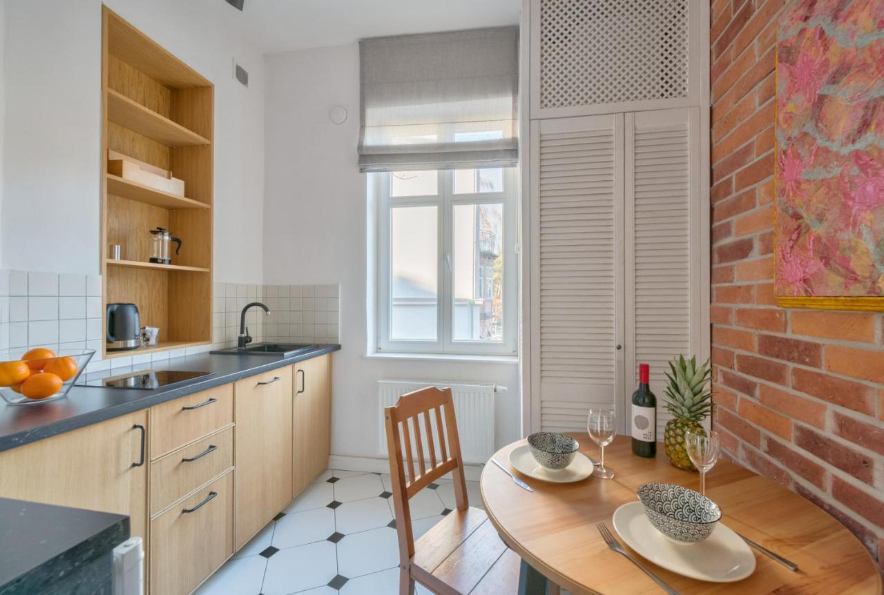 Dom & House - Apartamenty Kamienica Sopocka 150 Metrow Od Plazy 소포트 외부 사진